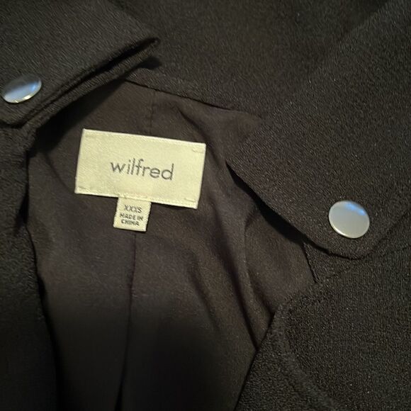 Aritzia Black Blazer XXS  - Picture 4 of 4